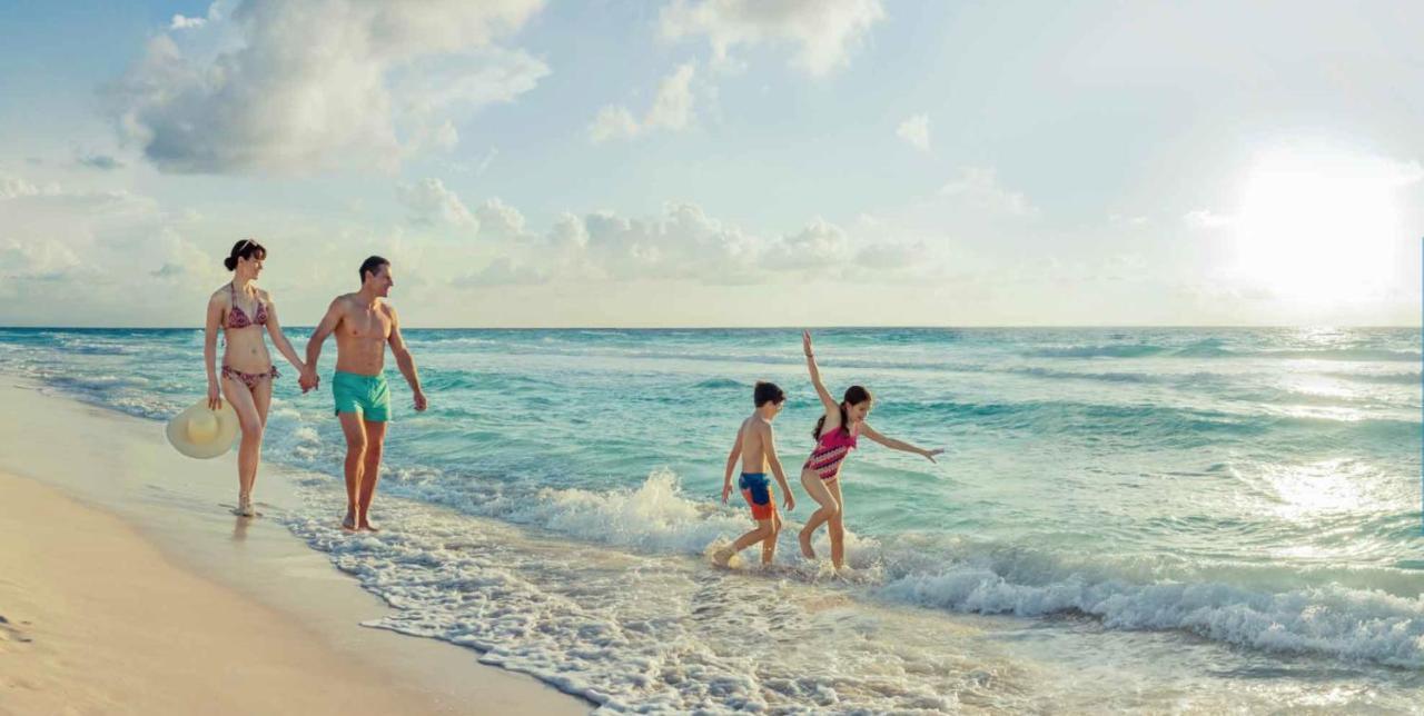 Beachfront Getaway Condo Cancun Exterior photo