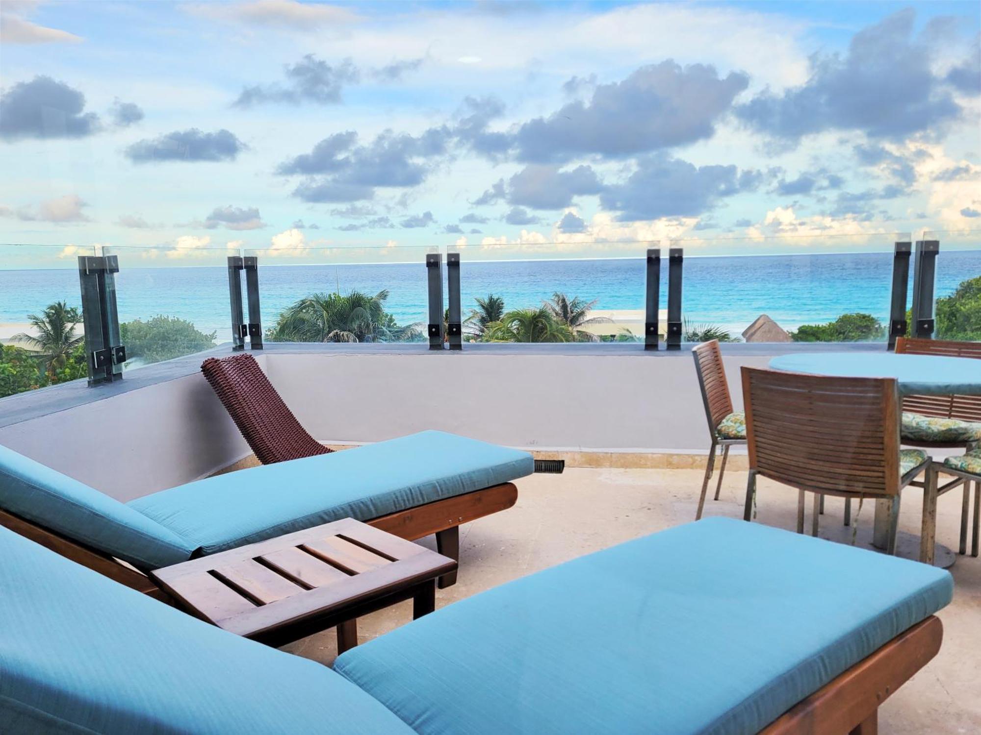 Beachfront Getaway Condo Cancun Exterior photo
