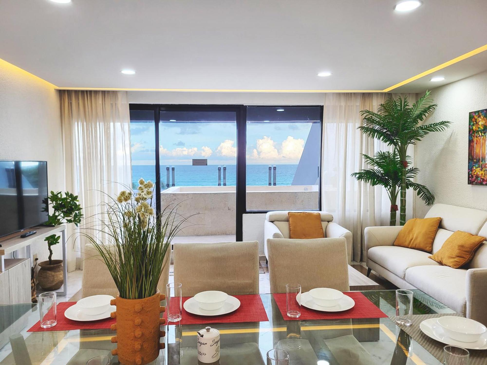Beachfront Getaway Condo Cancun Exterior photo